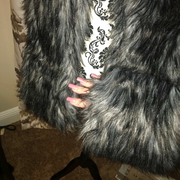 NWOT Marisa Kenson Aspen Hand Warmer gray coyote - Picture 5 of 8